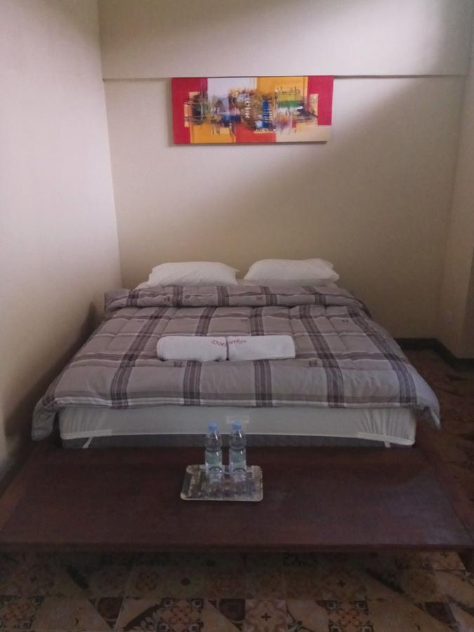 Doeloerkoe Homestay Surakarta  Exterior photo