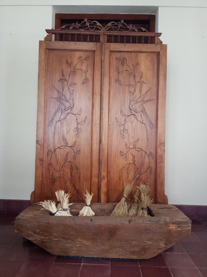 Doeloerkoe Homestay Surakarta  Exterior photo